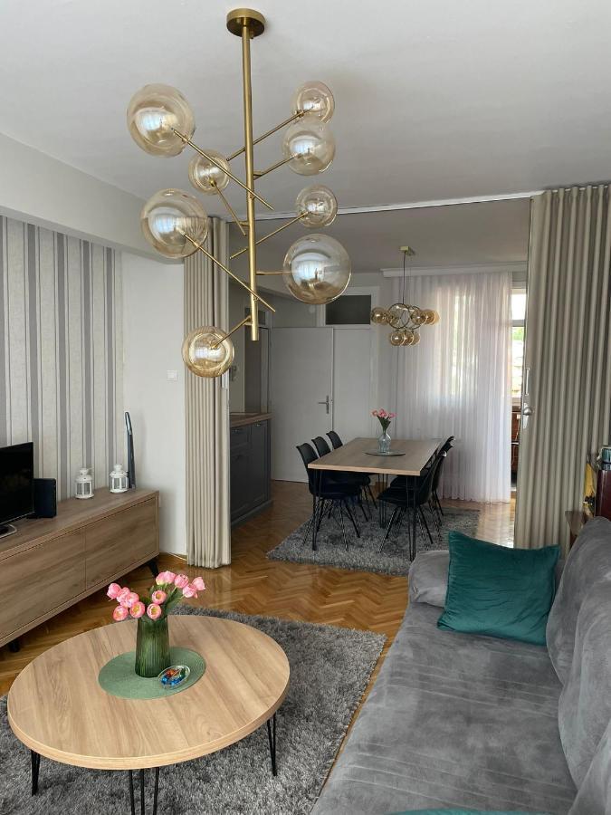 Apartman Filip Lux City Center Novi Pazar Buitenkant foto