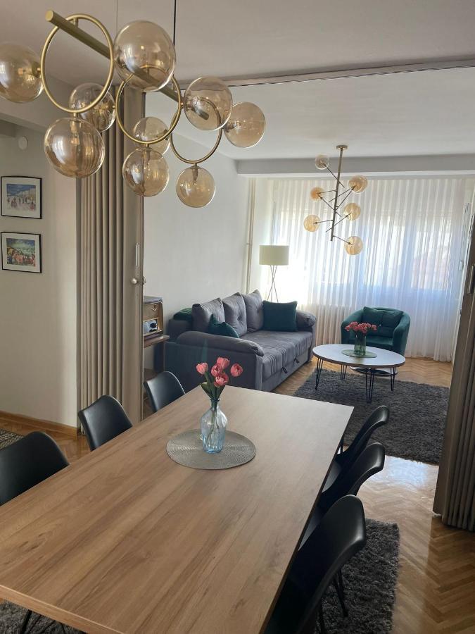 Apartman Filip Lux City Center Novi Pazar Buitenkant foto