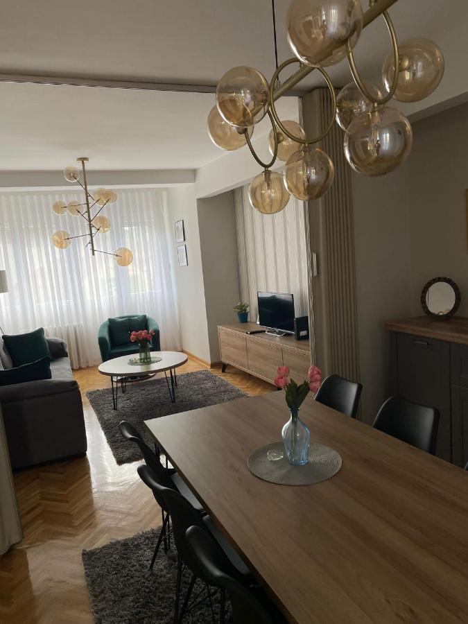 Apartman Filip Lux City Center Novi Pazar Buitenkant foto