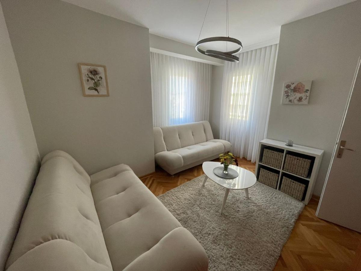 Apartman Filip Lux City Center Novi Pazar Buitenkant foto
